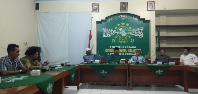 Diskusi Lakpesdam Gayeng, Suaedy Ingatkan Anak Muda Harus Berinovasi