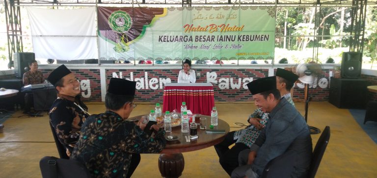 Sebut Ciri Orang Taqwa, Katib Syuriyah Tekankan Totalitas Memberi